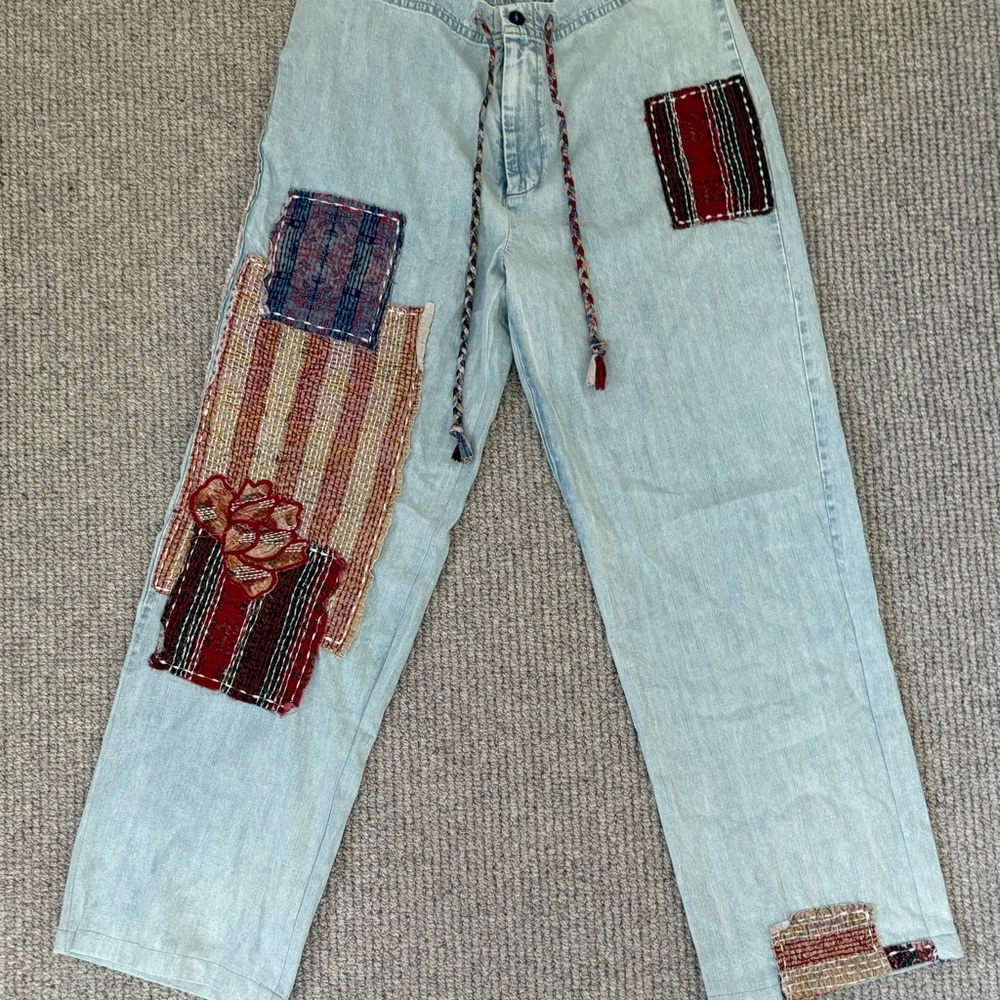 Free People Embroidered Lightweight Jeans SIZE XS